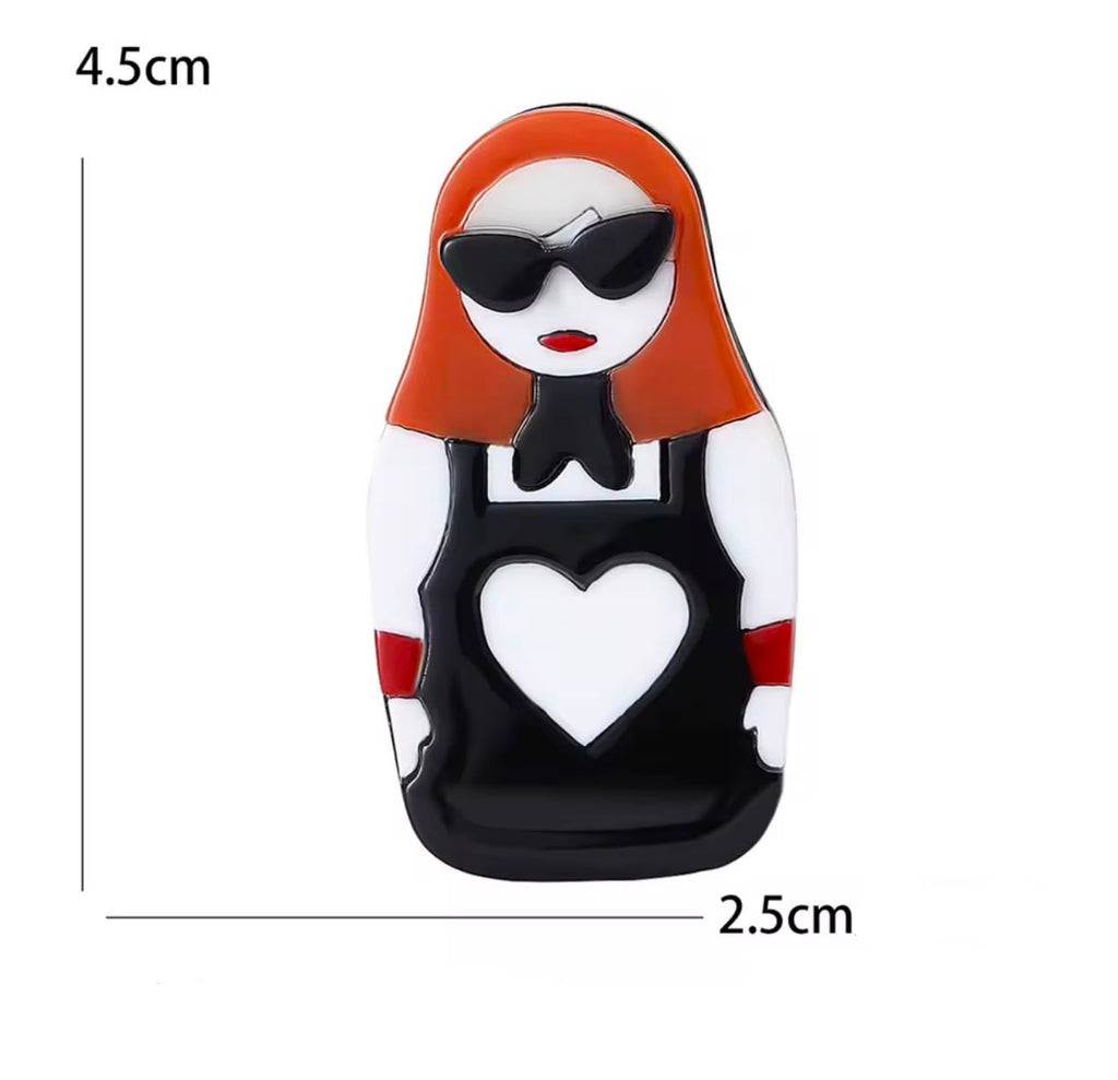 Broche Feminino Rosto Personagem Acrílico Elegante