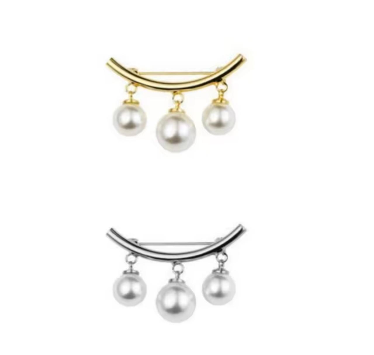 Broche Elegante com Pérolas Simuladas