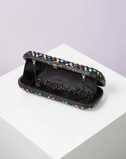 Clutch Dourada Elegante com Nó de Metal