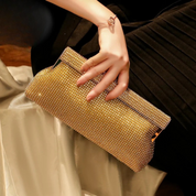 Clutch de Cristais Elegante