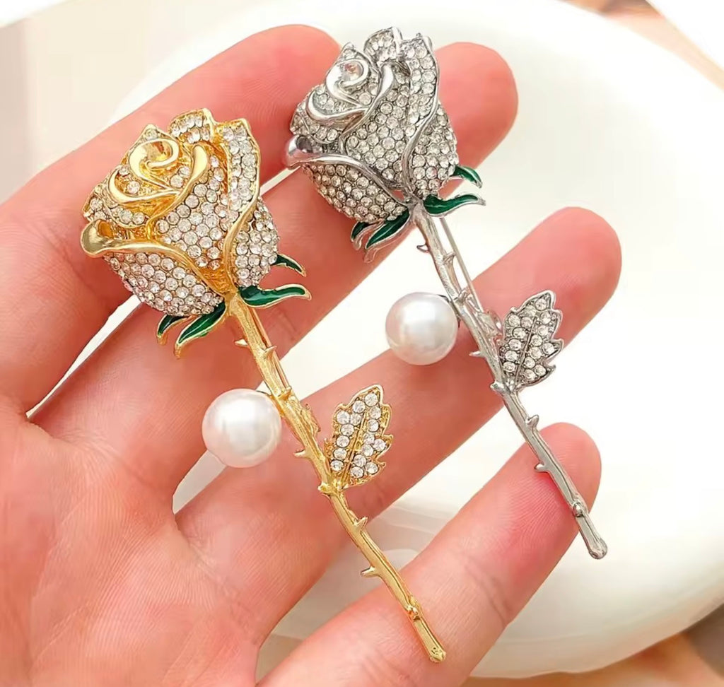 Broche Rosa com Cristais e Pérola
