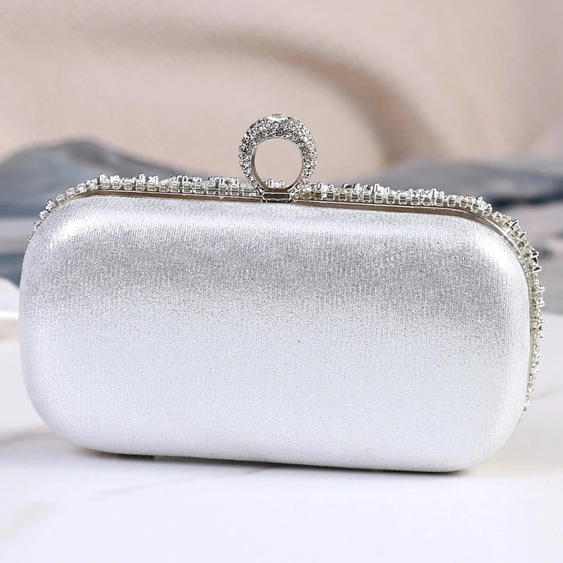 Clutch Luxo Dourada com Cristais e Miçangas