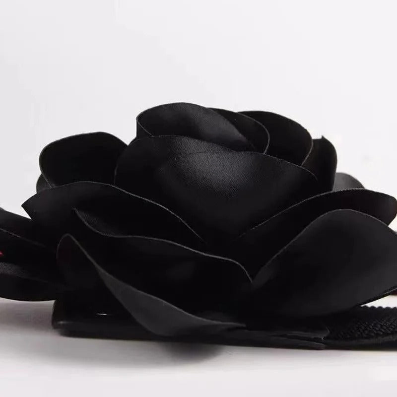 Cinto Feminino Elegante com Flores em Relevo